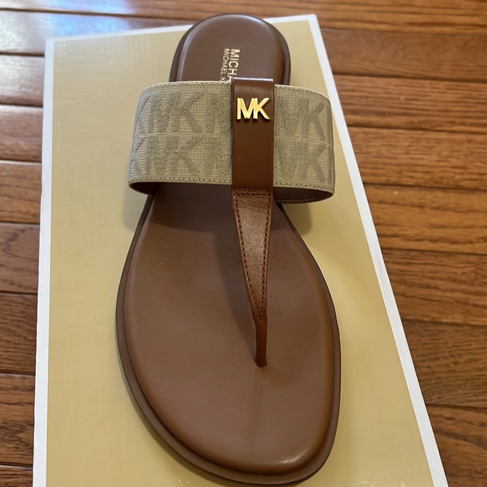 Michael Kors Women's Verity Elastic Flip-Flops - Picture 2 of 8